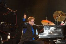 Photo report of Elton John concert at the Independence Square    
